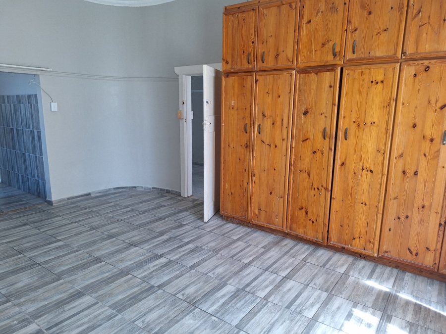4 Bedroom Property for Sale in Swartkops Eastern Cape